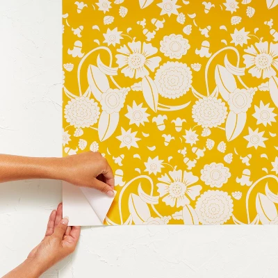 Idris Flower Wallpaper Pharaoh Gold - Opalhouse™ Designed With Jungalow™ 3 Idris Flower Wallpaper Pharaoh Gold - Opalhouse™ Designed With Jungalow™ - Image 3